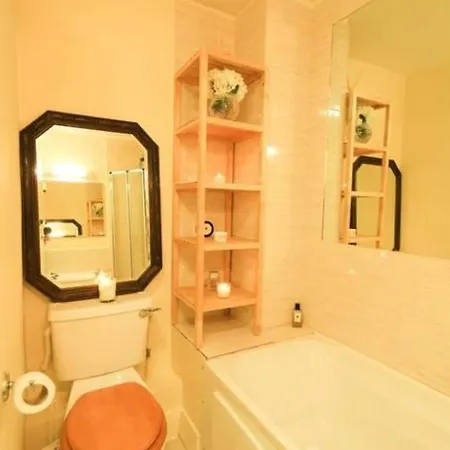 Apartment Comfy Silicon Docks Apt With A View On Waterfront