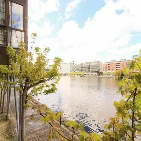 Apartment Comfy Silicon Docks Apt With A View On Waterfront *