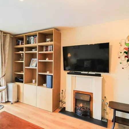 Comfy Silicon Docks Apt With A View On Waterfront *